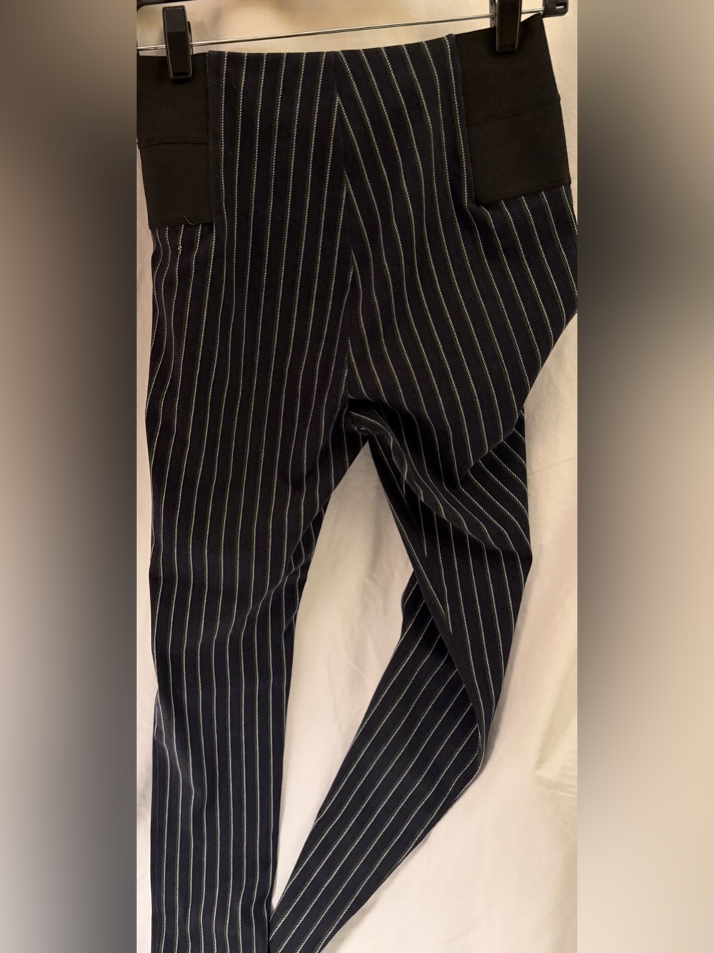 Azur skinny pants completely wearable edition size M - Picture 6 of 9